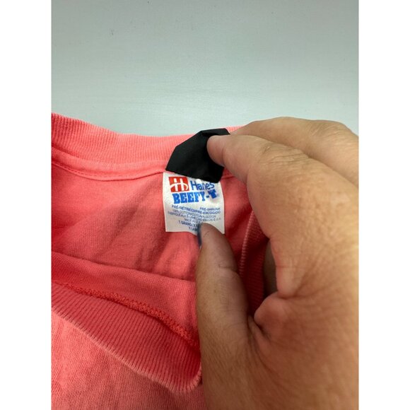 Vintage heart tuggers Hanes beefy Pink short sleeve T-Shirt With Fuzzy Dog Graph - Picture 8 of 13